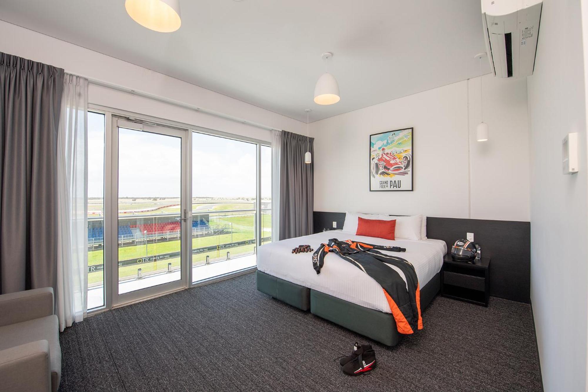 Rydges Pit Lane Hotel Tailem Bend Exterior photo